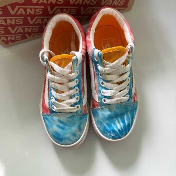 Vans Red and Blue Sneakers Vibrant Tie-Dye Design - Picture 2 of 6